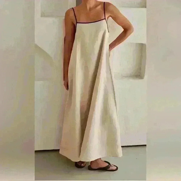 Women's Casual Off-Shoulder Maxi Dress - Picture 2 of 3